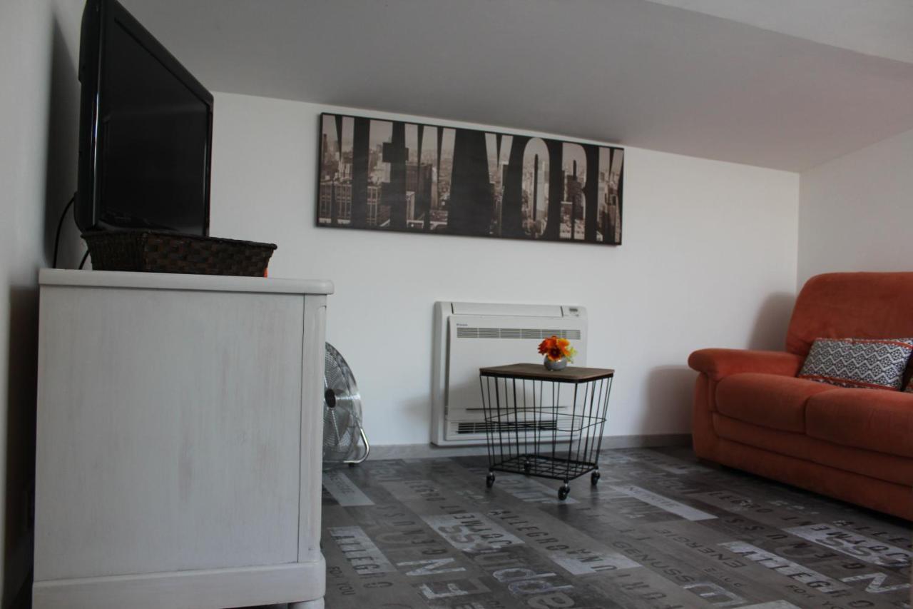 Claude Et Marie-france Apartment